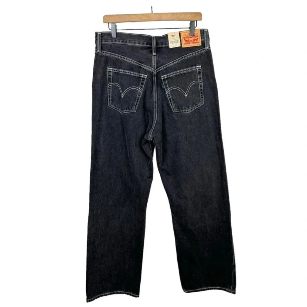 NWT Levi's Women's Ribcage Straight Ankle Jeans Distressed Black Size 30 x 27 - Picture 3 of 9